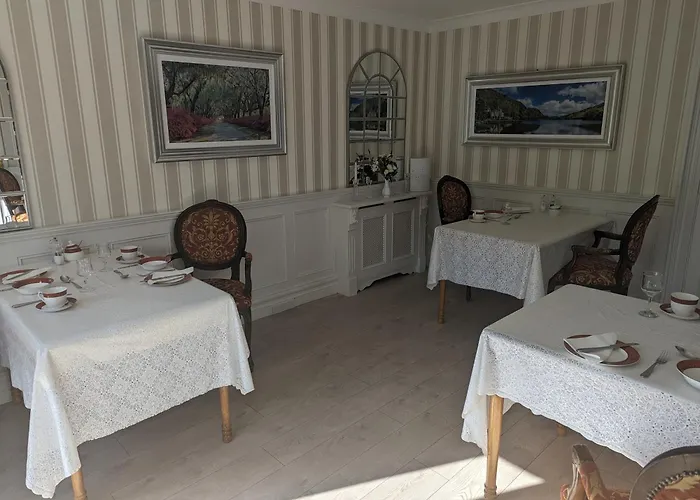 فندق مبيت وإفطار Nymphsfield House 4*